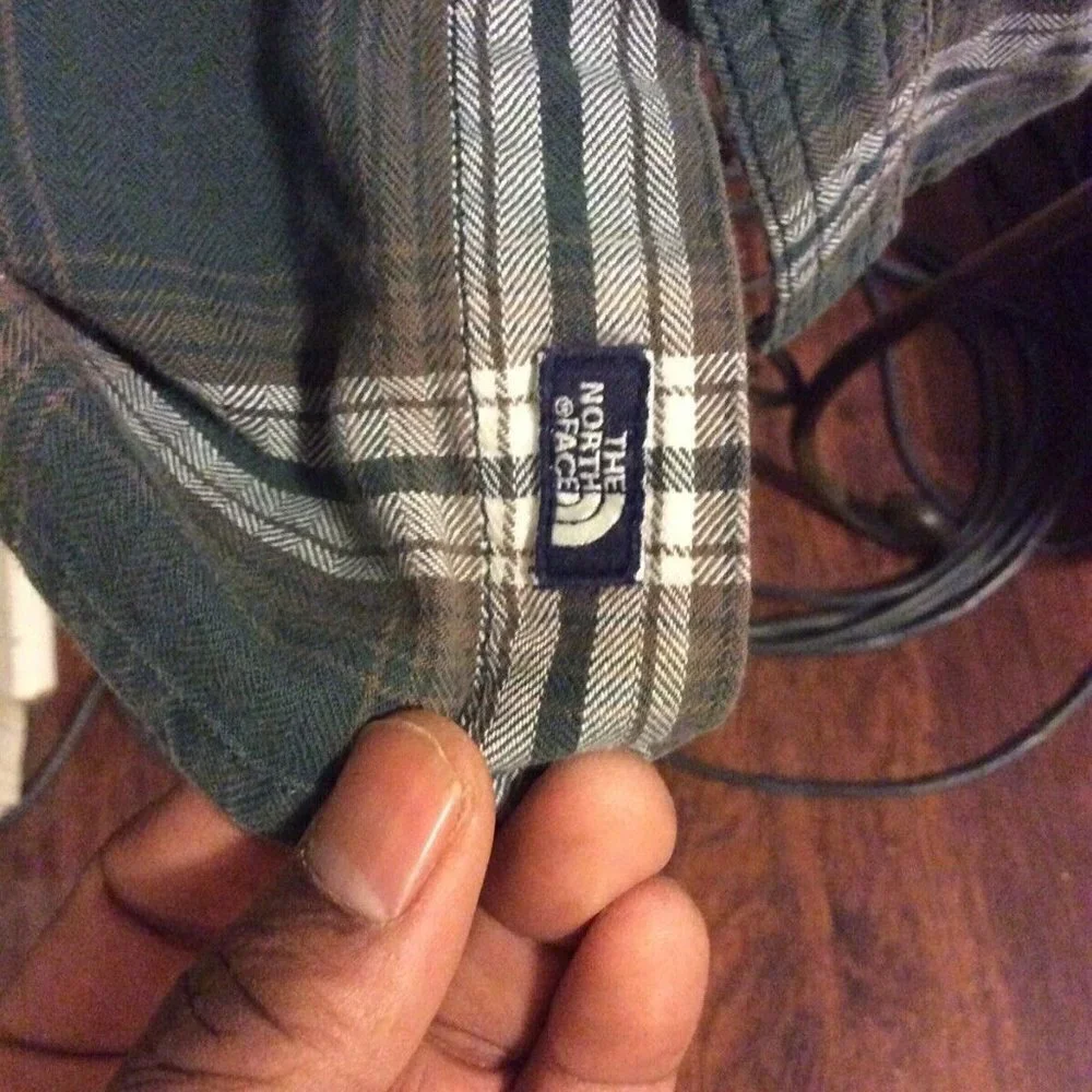 The North Face Men's Button Shirt sz Small